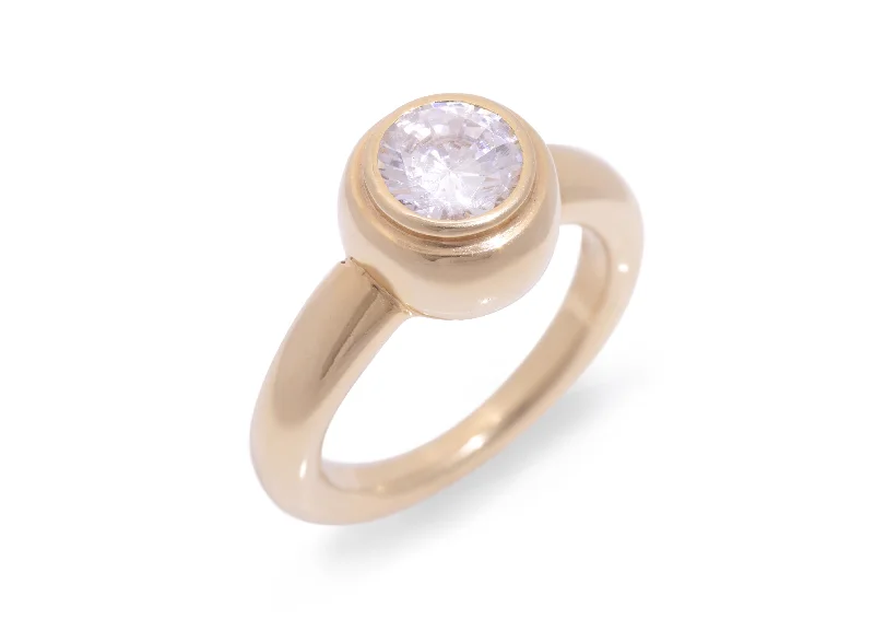 9ct Rose Gold & Moissanite ring