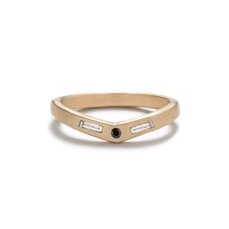 Basio Ring - Black Diamond