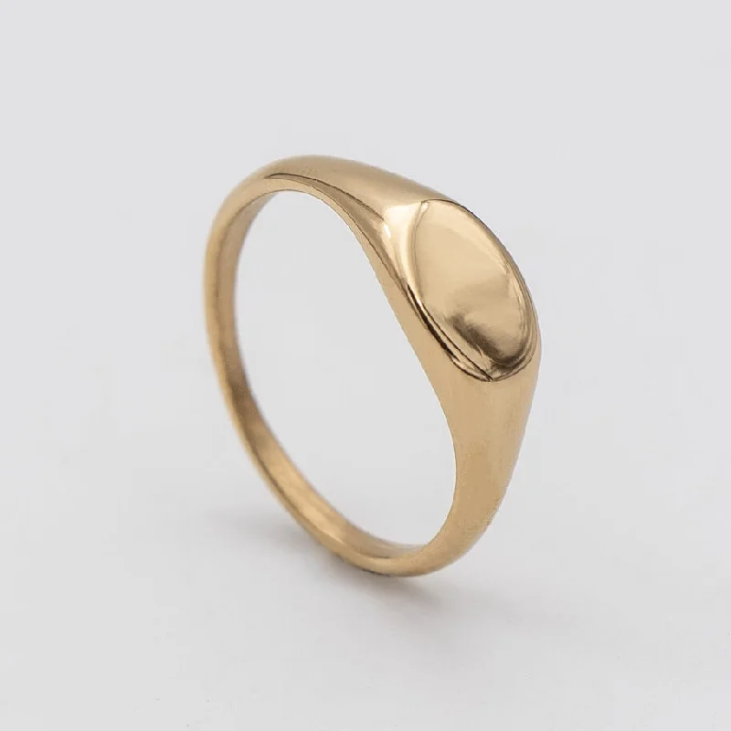 Kiara Signet Ring