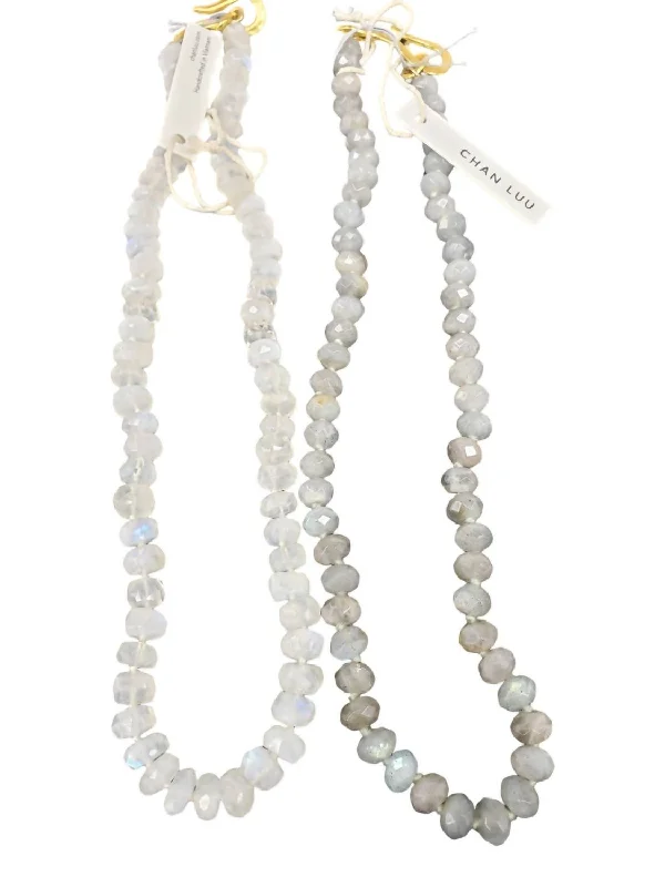 Women's Beaded Necklace In White