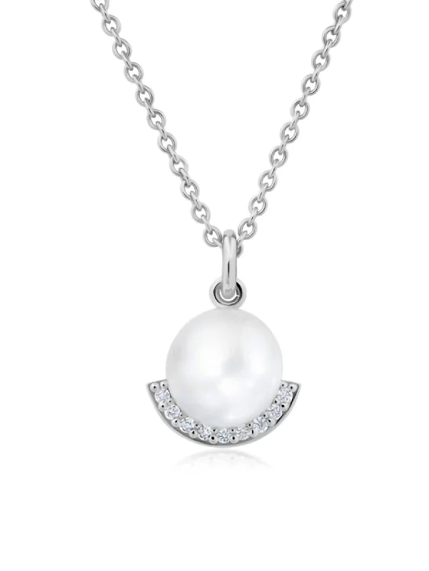 Women's Pearl Necklace In Silver