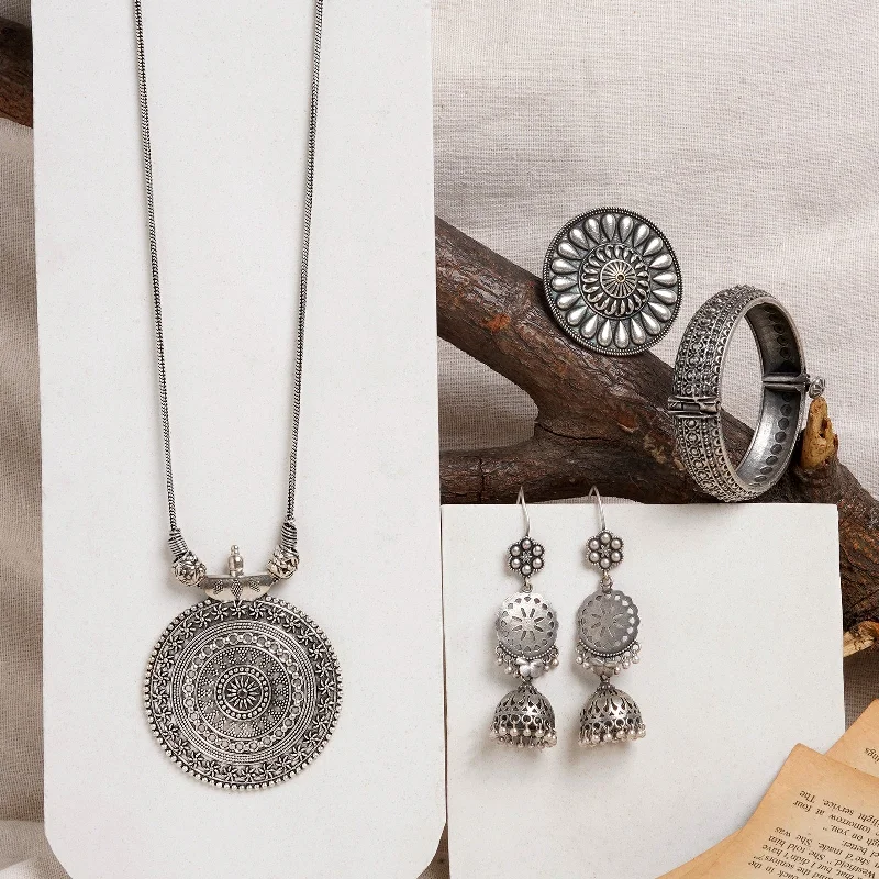 Chic And Stylish Jewelry At Exclusive Prices Teejh Amaravati Oxidised Silver Jewellery Gift Set